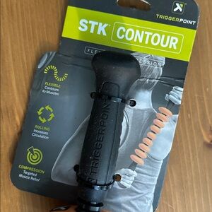 TRIGGERPOINT STK CONTOUR FLEXIBLE COMPRESSION HANDHELD MASSAGE ROLLER NWT